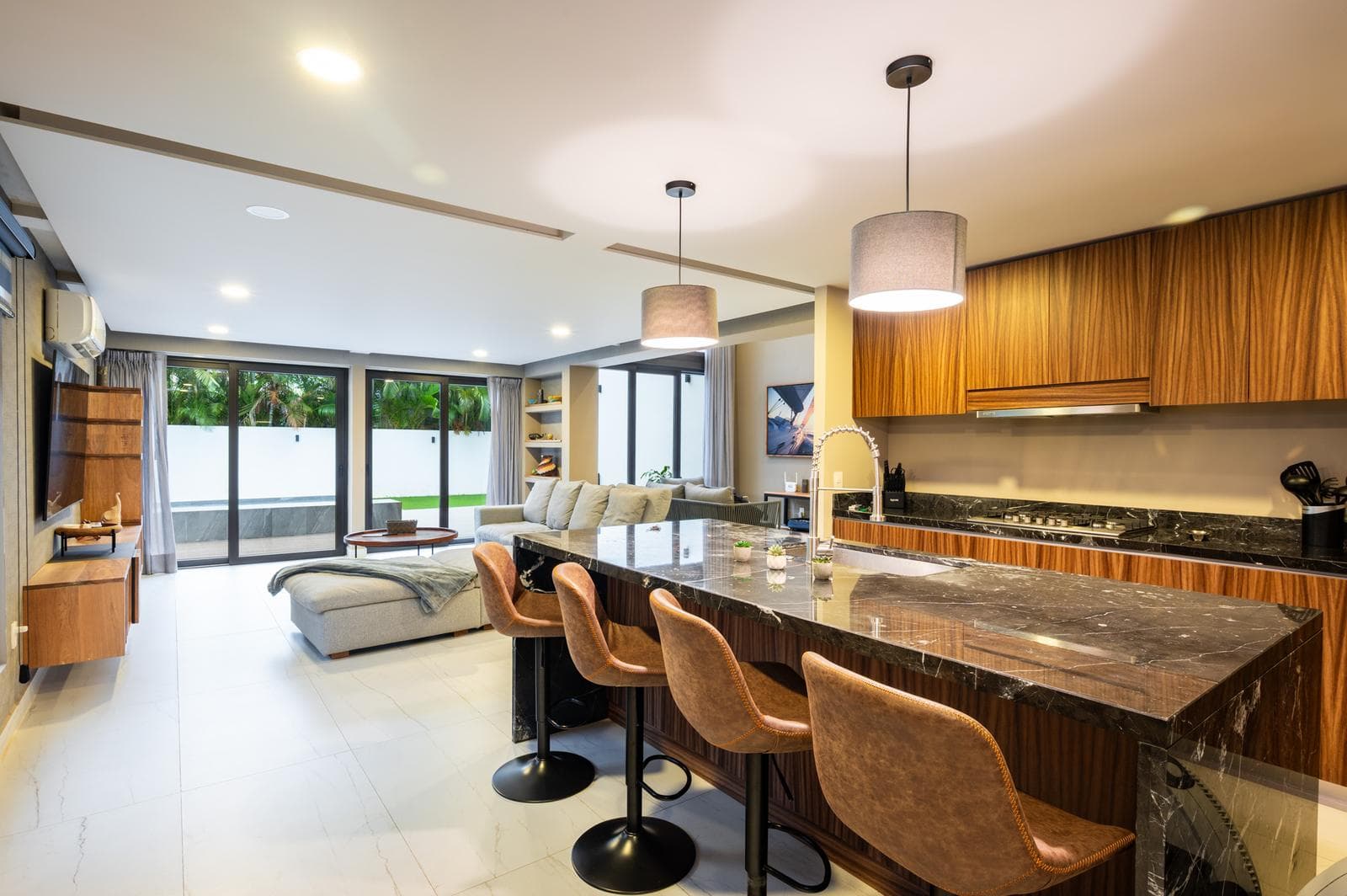 Residencia de Lujo en Venta en El Tigre Club de Golf | Alberca Privada y Amenidades Exclusivas